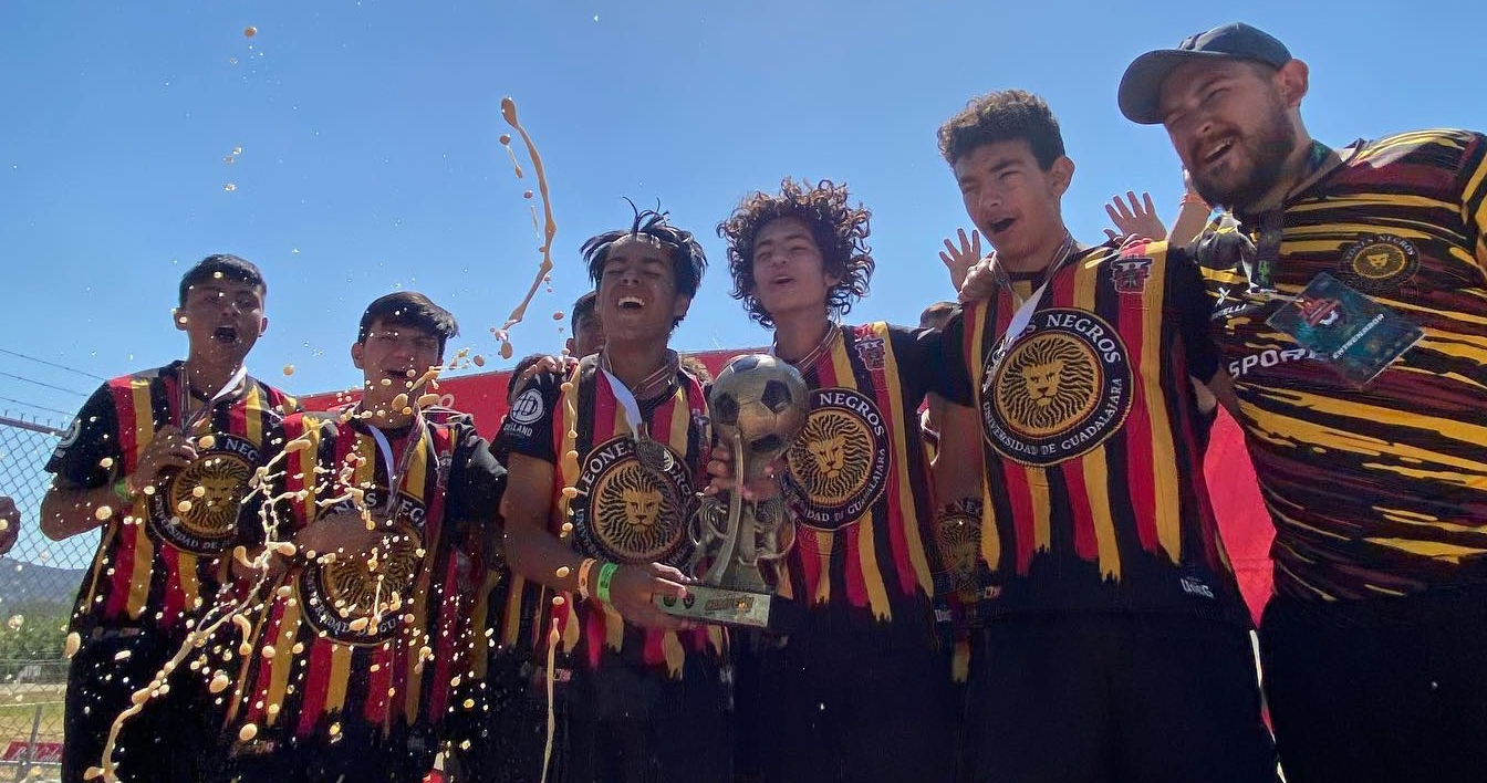 COPA LEONES NEGROS